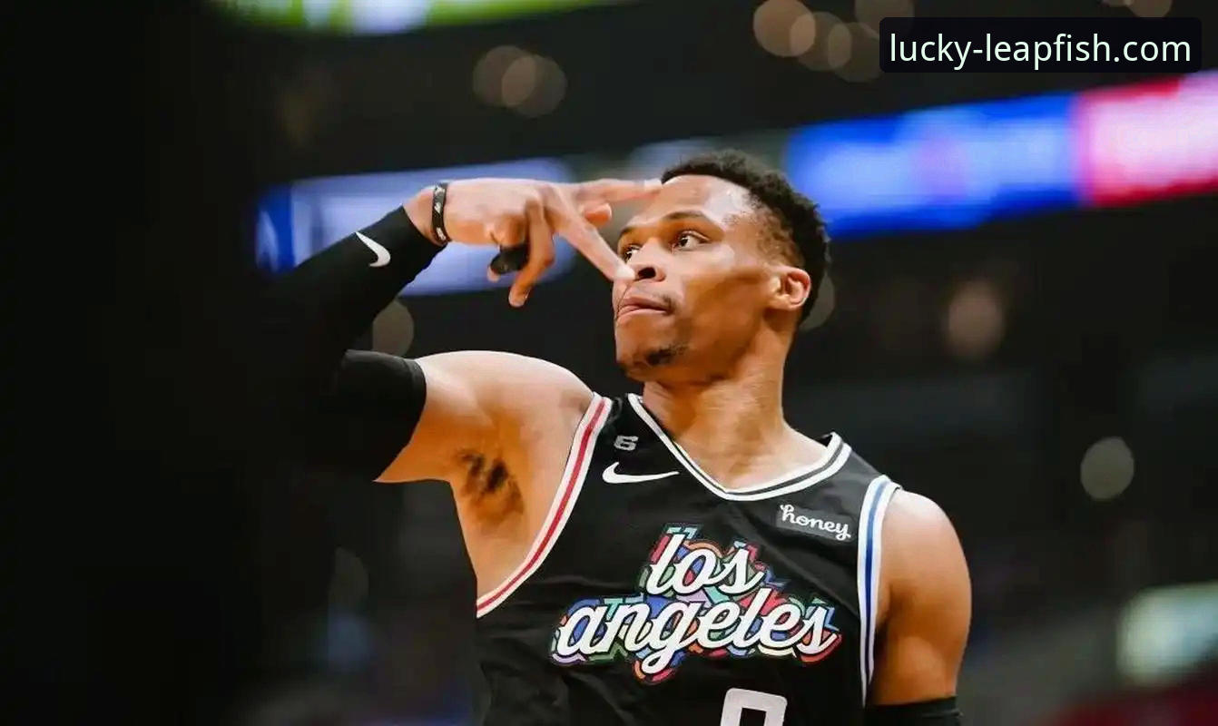 快船遭鹈鹕20分逆转详解：莱昂纳德里程碑之夜徒留遗憾